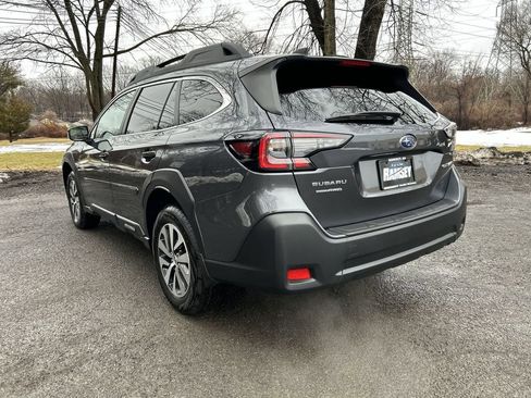 Certified 2025 Subaru Outback Premium image 6