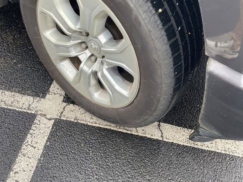 Used 2020 RAM 1500 Big Horn image 5