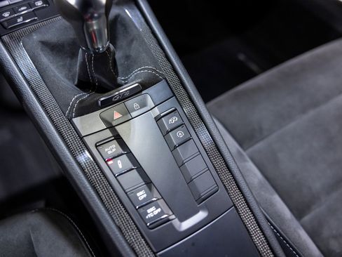 Used 2021 Porsche 718 Cayman GT4 image 41