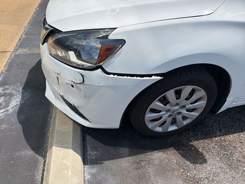 Used 2017 Nissan Sentra S FWD image 2