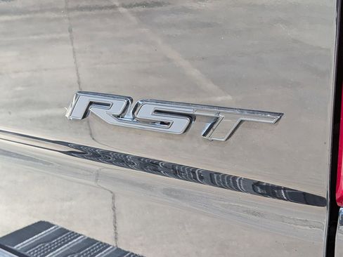 Used 2021 Chevrolet Silverado 1500 RST w/ Rally Edition AWD/4WD image 7