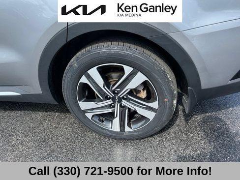 Certified 2023 Kia Sorento SX Prestige AWD/4WD image 24