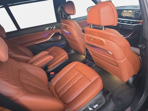 Used 2023 BMW X7 M60i w/ Executive Package AWD/4WD image 11
