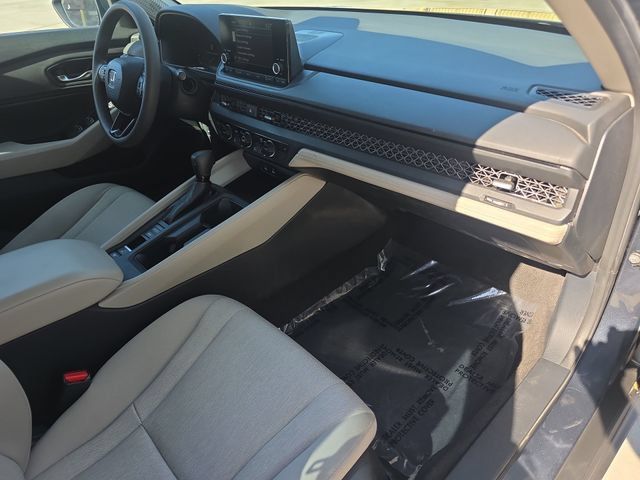 Used 2024 Honda Accord EX image 24