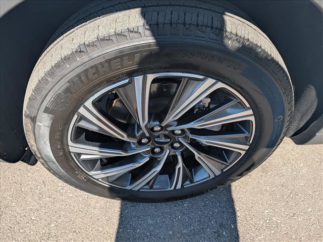 Used 2025 Lincoln Aviator AWD w/ Equipment Group 101A image 9