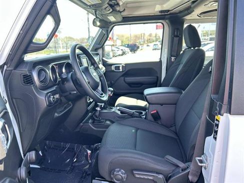 Used 2021 Jeep Wrangler Sport AWD/4WD image 11