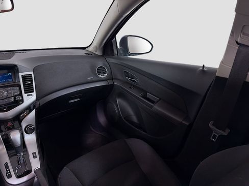 Used 2016 Chevrolet Cruze LT FWD image 22