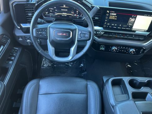 Used 2024 GMC Sierra 1500 SLT image 13