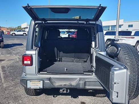 Certified 2019 Jeep Wrangler Unlimited Sport S image 18
