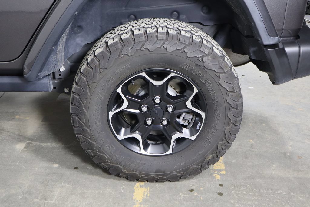 Used 2021 Jeep Wrangler Unlimited Rubicon 4xe AWD/4WD image 45