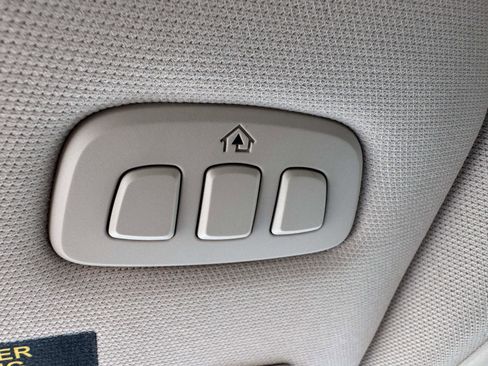 Used 2022 Lincoln Corsair AWD w/ Premium Package image 38