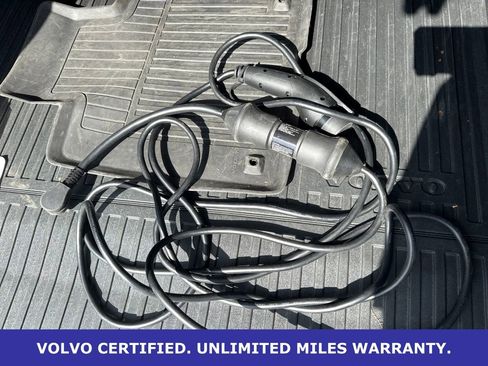 Used 2024 Volvo XC60 T8 Ultimate w/ Protection Package Premier AWD/4WD image 10