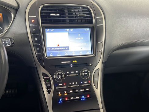 Used 2019 Lincoln Nautilus Reserve AWD/4WD image 19