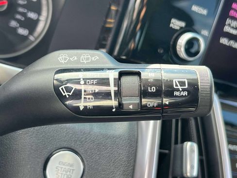 Used 2023 Kia Sorento EX AWD/4WD image 24