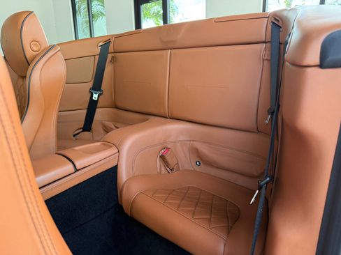Used 2012 Ferrari California image 28