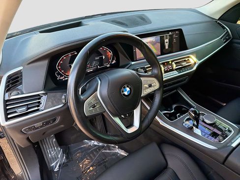 Used 2022 BMW X7 xDrive40i w/ Premium Package image 27