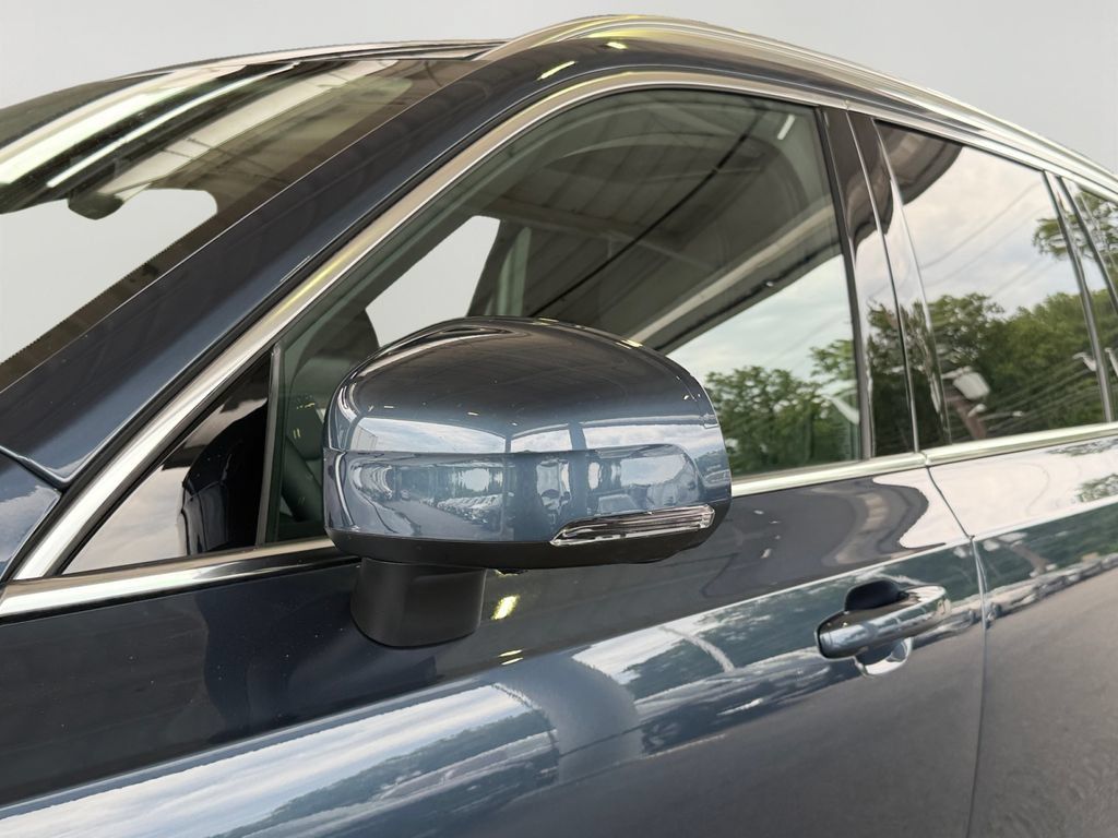 Certified 2026 Volvo XC90 B5 Ultra AWD/4WD image 28