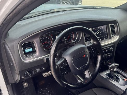 Used 2020 Dodge Charger Scat Pack w/ Driver Convenience Group RWD image 16