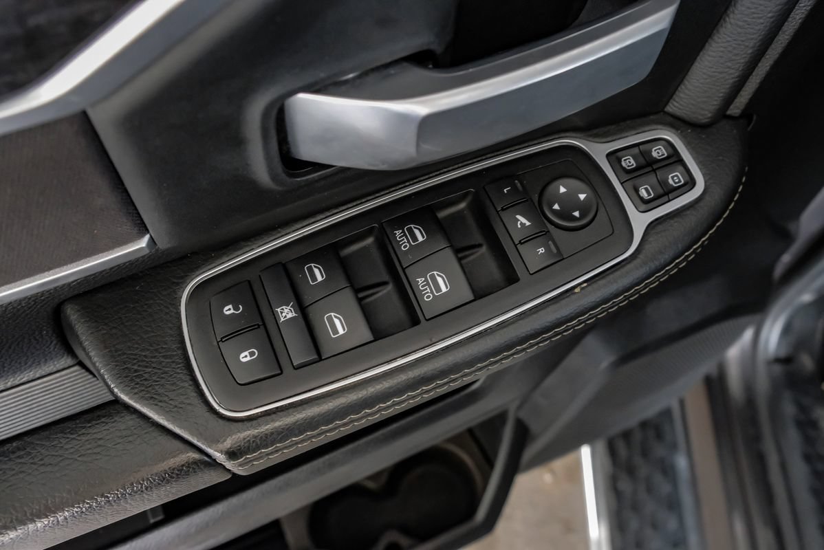 Used 2024 RAM 2500 Big Horn AWD/4WD image 45