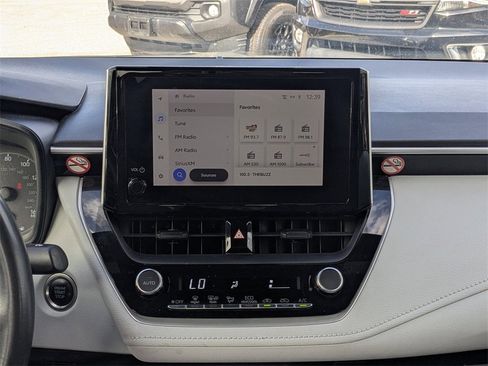 Used 2023 Toyota Corolla SE image 15