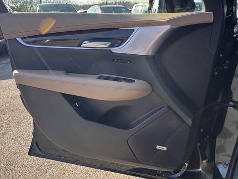 Used 2025 Cadillac XT6 Sport w/ Platinum Package image 22