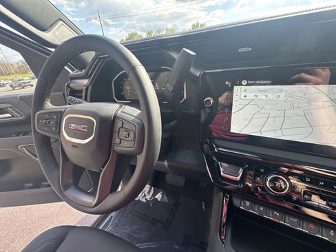 New 2026 GMC Sierra 2500 AT4 w/ AT4 Premium Plus Package AWD/4WD image 22