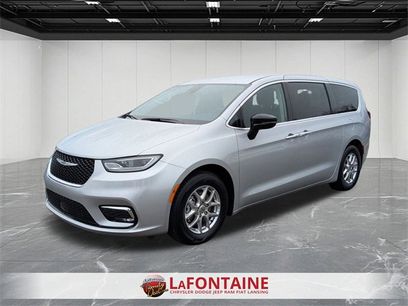 Certified 2024 Chrysler Pacifica Touring-L