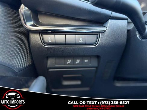 Used 2022 MAZDA MAZDA3 s image 28