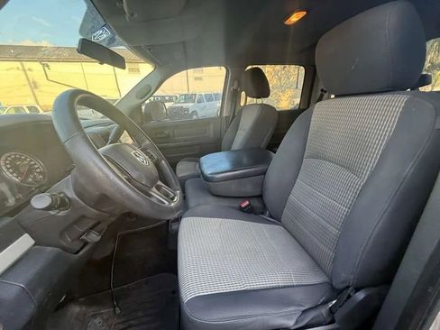 Used 2012 RAM 2500 ST w/ Popular Equipment Group image 8
