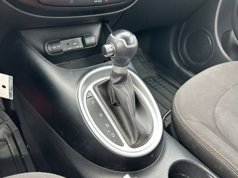Used 2017 Kia Soul FWD image 26