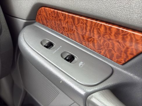 Used 2006 Dodge Ram 2500 Truck Laramie w/ Trailer Tow Group image 6