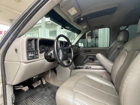 Used 2002 Chevrolet Silverado 1500 LT image 6