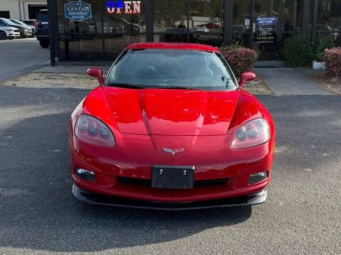 Used 2009 Chevrolet Corvette Coupe RWD image 3