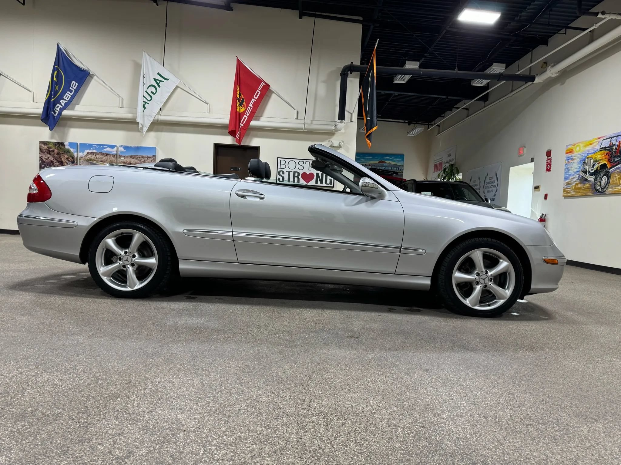 Used 2005 Mercedes-Benz CLK 320 Cabriolet image 37