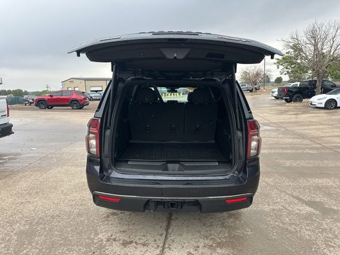 Used 2022 Chevrolet Suburban RST w/ Luxury Package AWD/4WD image 24