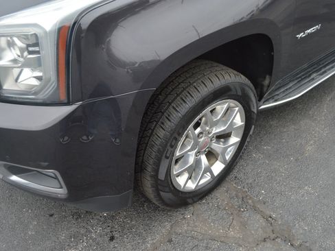 Used 2016 GMC Yukon SLE w/ HD Trailering Package AWD/4WD image 3