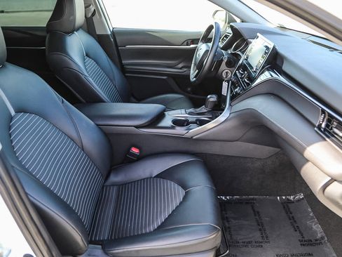 Certified 2023 Toyota Camry SE image 17