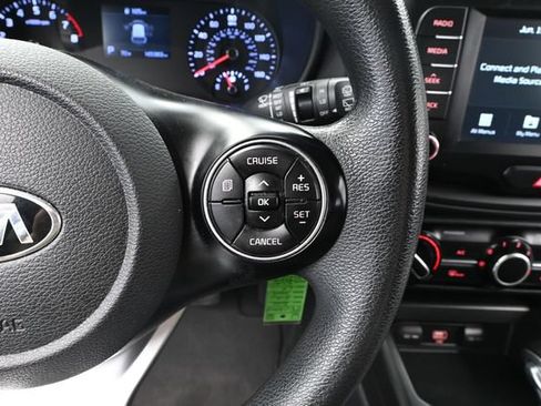Used 2020 Kia Soul LX FWD image 25