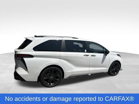 Certified 2026 Toyota Sienna XSE FWD image 3