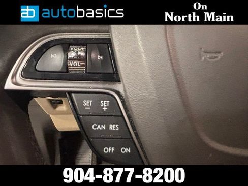 Used 2019 Lincoln Nautilus Select w/ Cargo Utility Package FWD image 33
