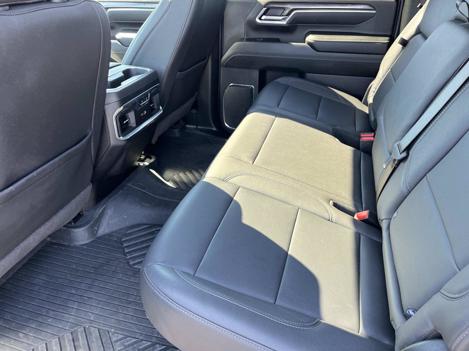 Used 2025 Chevrolet Silverado 2500 LTZ w/ LTZ Plus Package AWD/4WD image 19