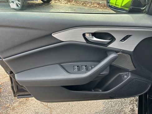 Certified 2025 Acura TLX w/ Technology Package image 10