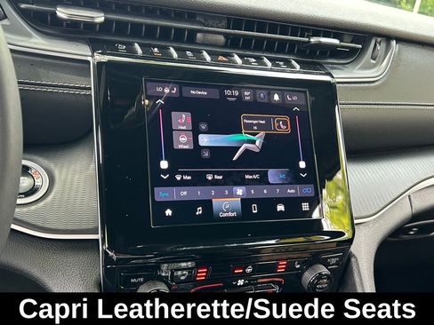 Certified 2024 Jeep Grand Cherokee Altitude image 22