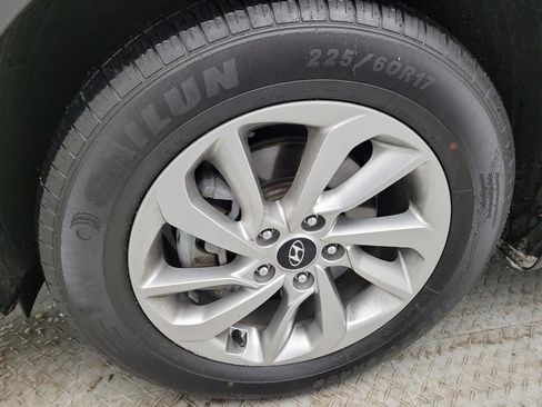 Used 2018 Hyundai Tucson SE image 31