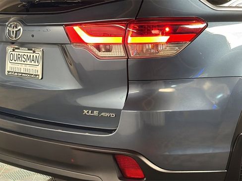 Used 2017 Toyota Highlander XLE image 9