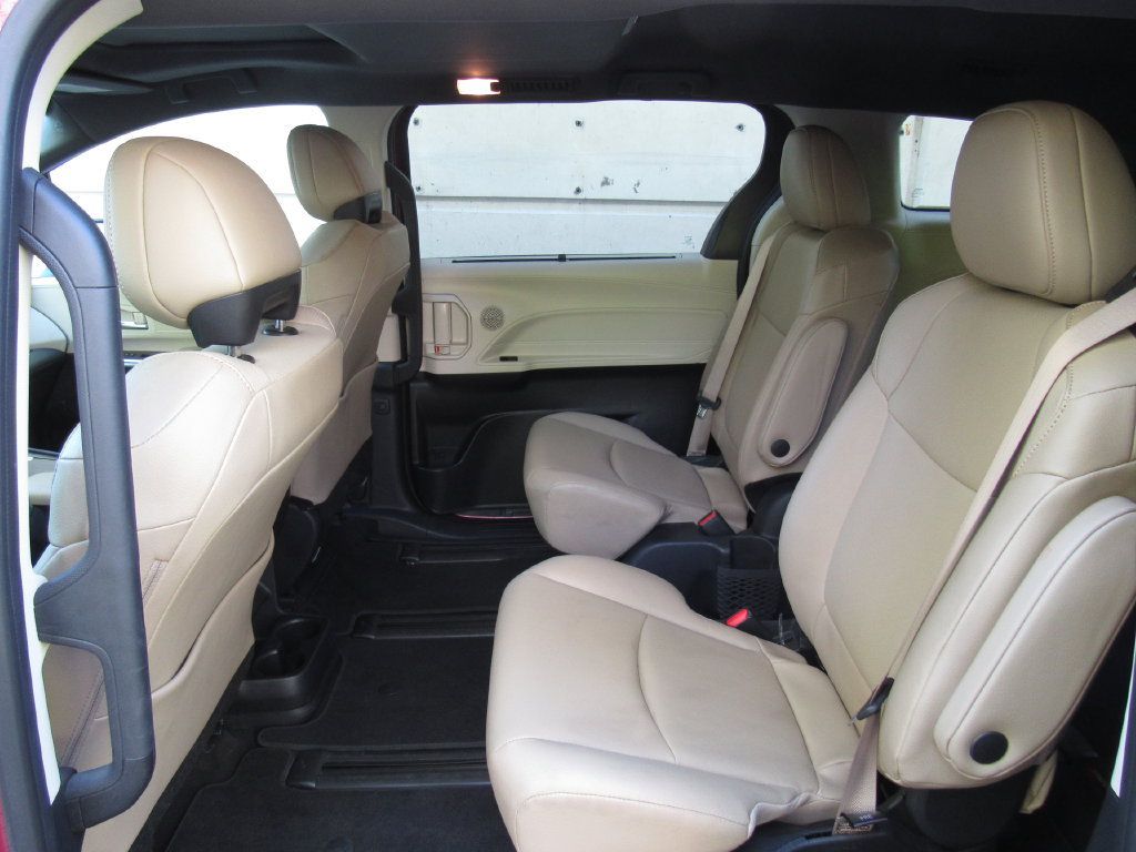 Certified 2023 Toyota Sienna XLE w/ XLE Plus Package AWD/4WD image 17