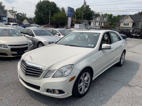 Used 2011 Mercedes-Benz E 350 4MATIC Sedan image 28