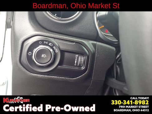 Used 2023 Jeep Wrangler Unlimited Sahara AWD/4WD image 29