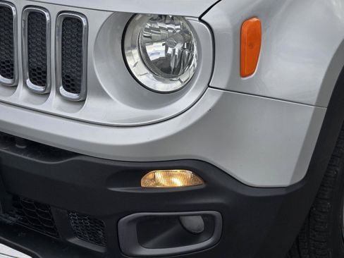 Used 2016 Jeep Renegade Limited FWD image 8