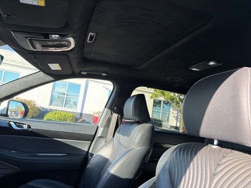 Used 2024 Hyundai Palisade Calligraphy image 12